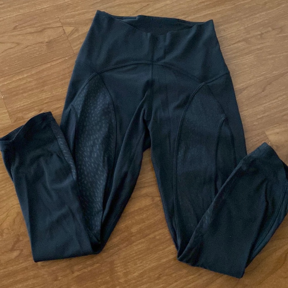 lululemon nulu mesh legging 23”